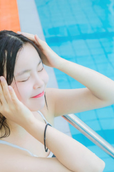 硕大粗长撑裂了小龙女
